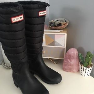 Hunter: Size 8-New- Tall Quilted Leg Winter Boots
